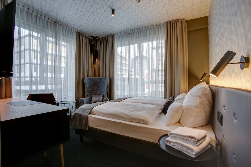 Фото Hotel Carlton