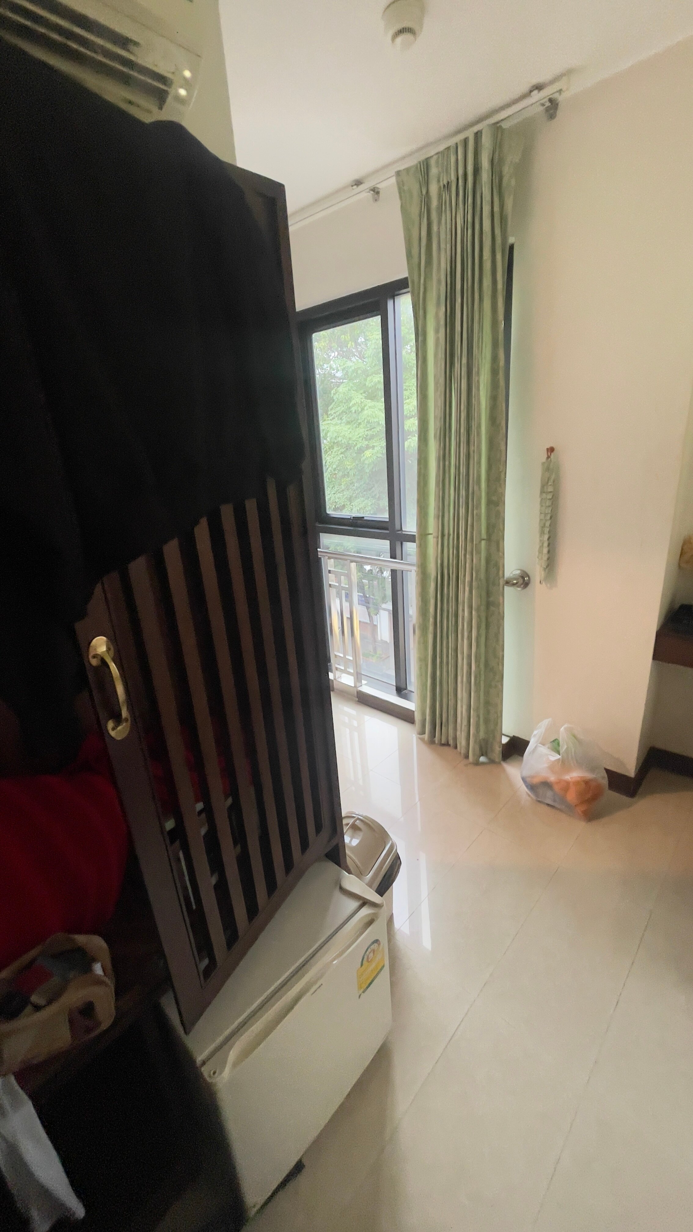 Фото Super Oyo 483 Pannee Hotel Khaosan