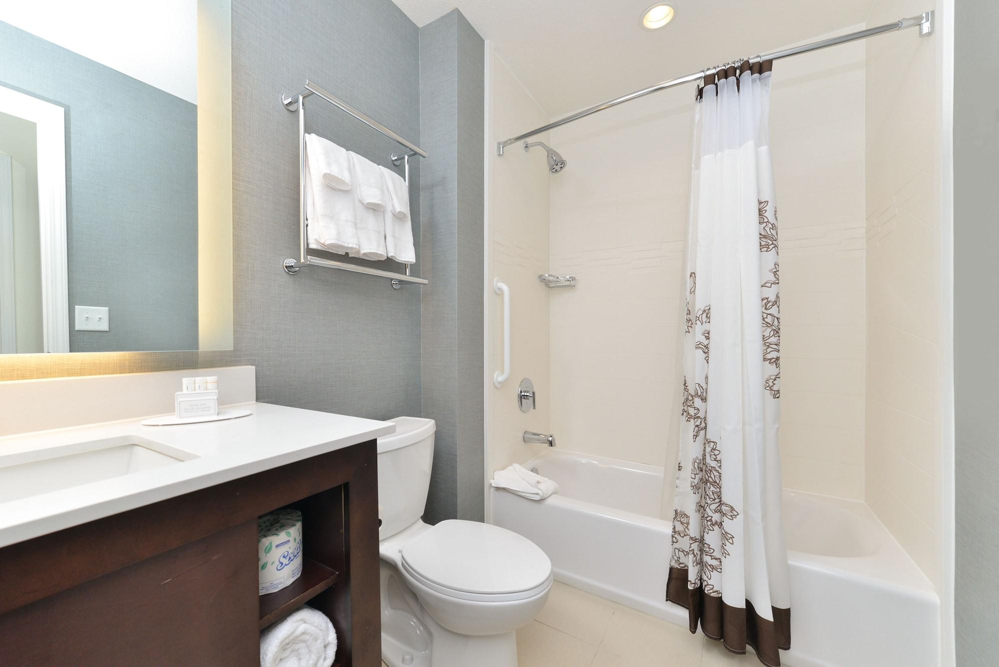 Фото Residence Inn Des Moines Downtown