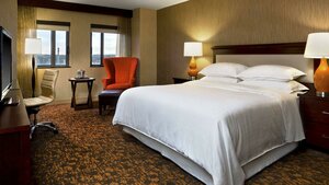 Sheraton Springfield Monarch Place Hotel (Massachusetts, Hampden County, Springfield), hotel