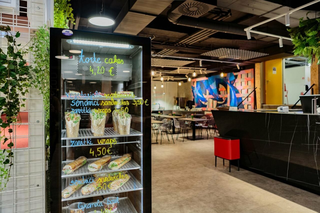 Фото Ibis Styles Ljubljana The Fuzzy Log