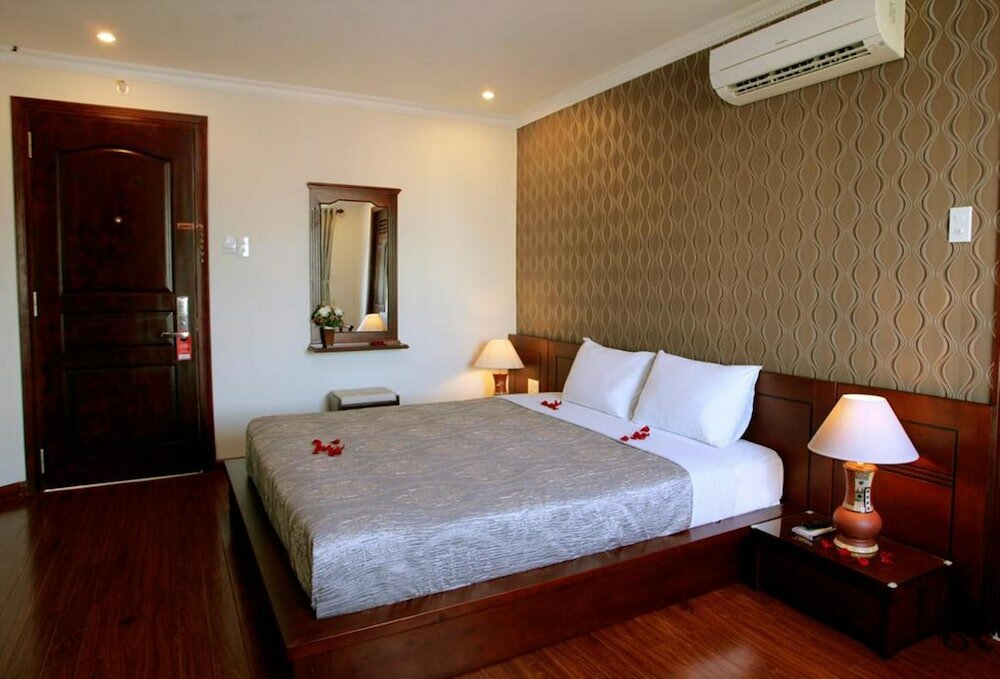 Фото Nice Swan Hotel