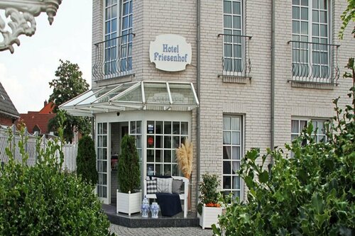 Гостиница Hotel Friesenhof в Нордерштедте