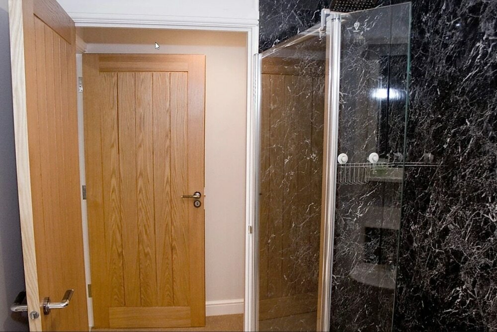 Фото The Wheatsheaf