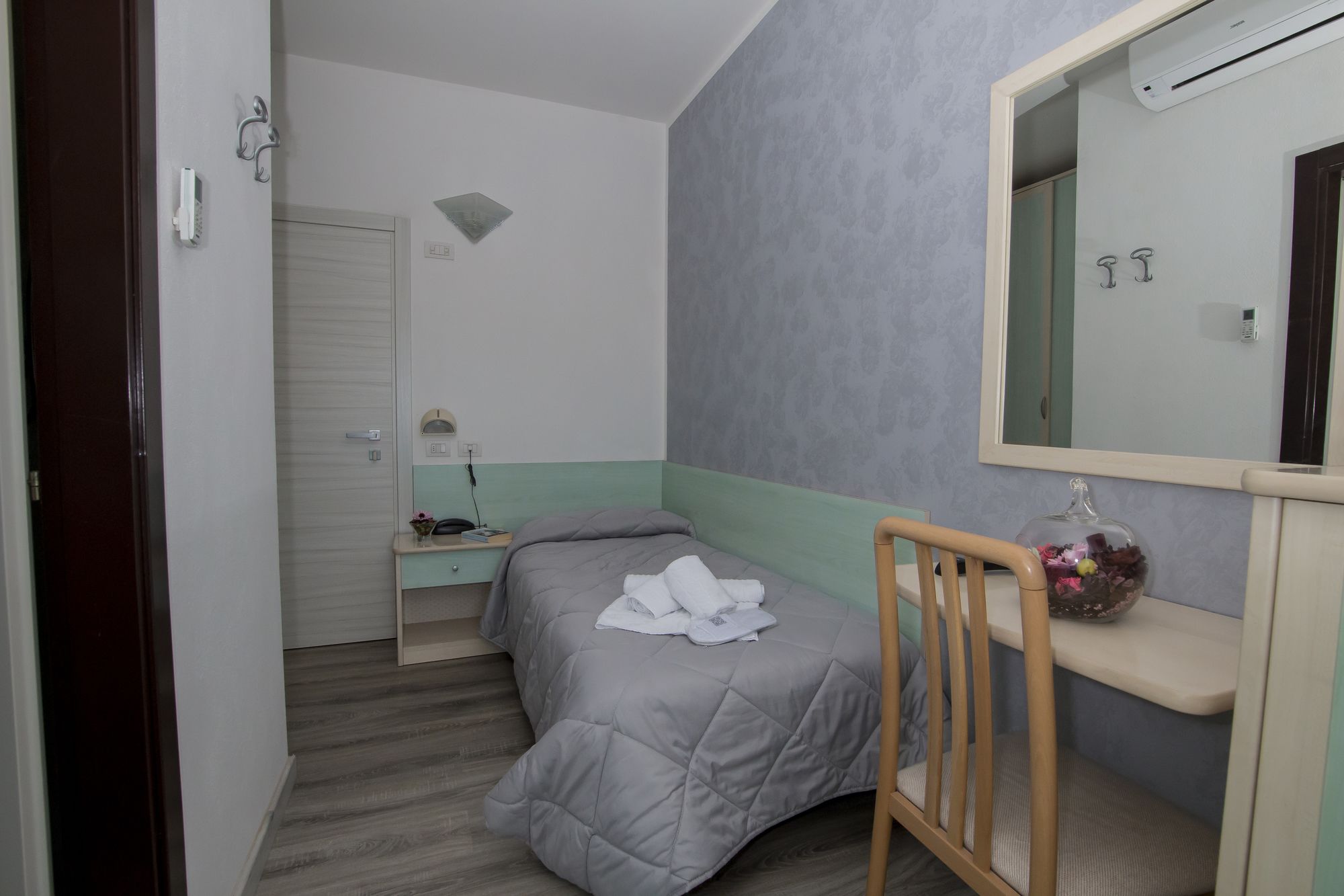 Фото Hotel New Zanarini