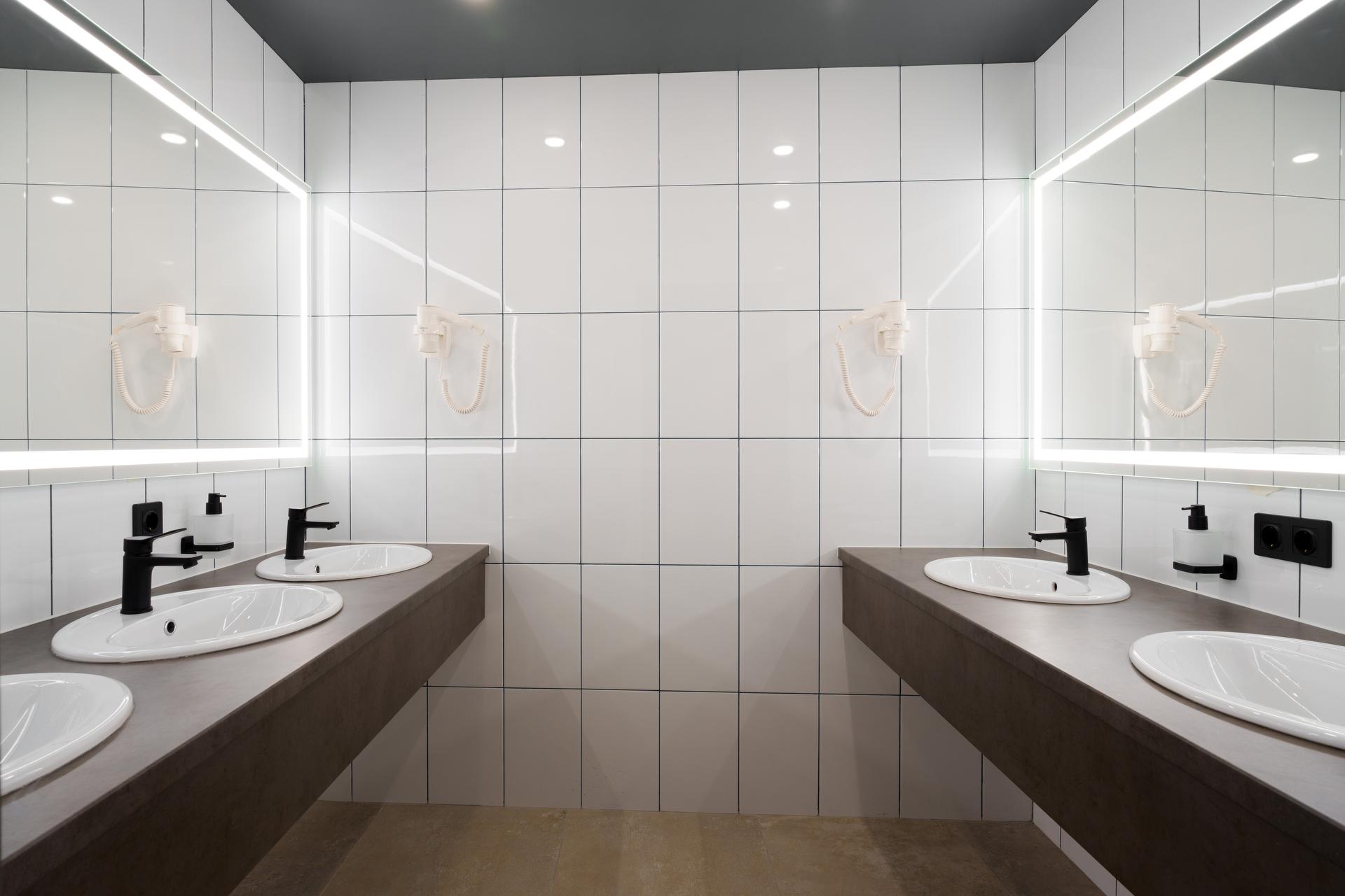 Фото Morfeus Capsule Hotel