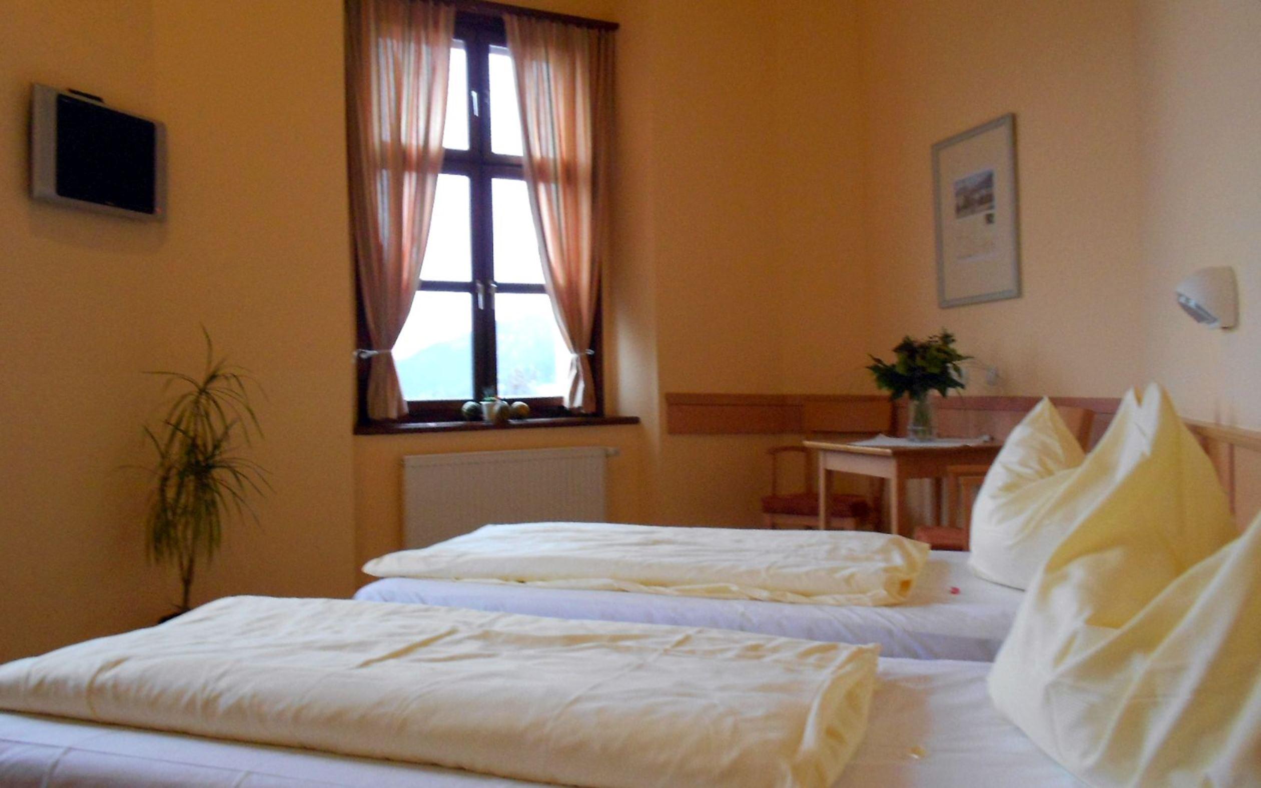 Фото Jufa Hotel Schloss Röthelstein