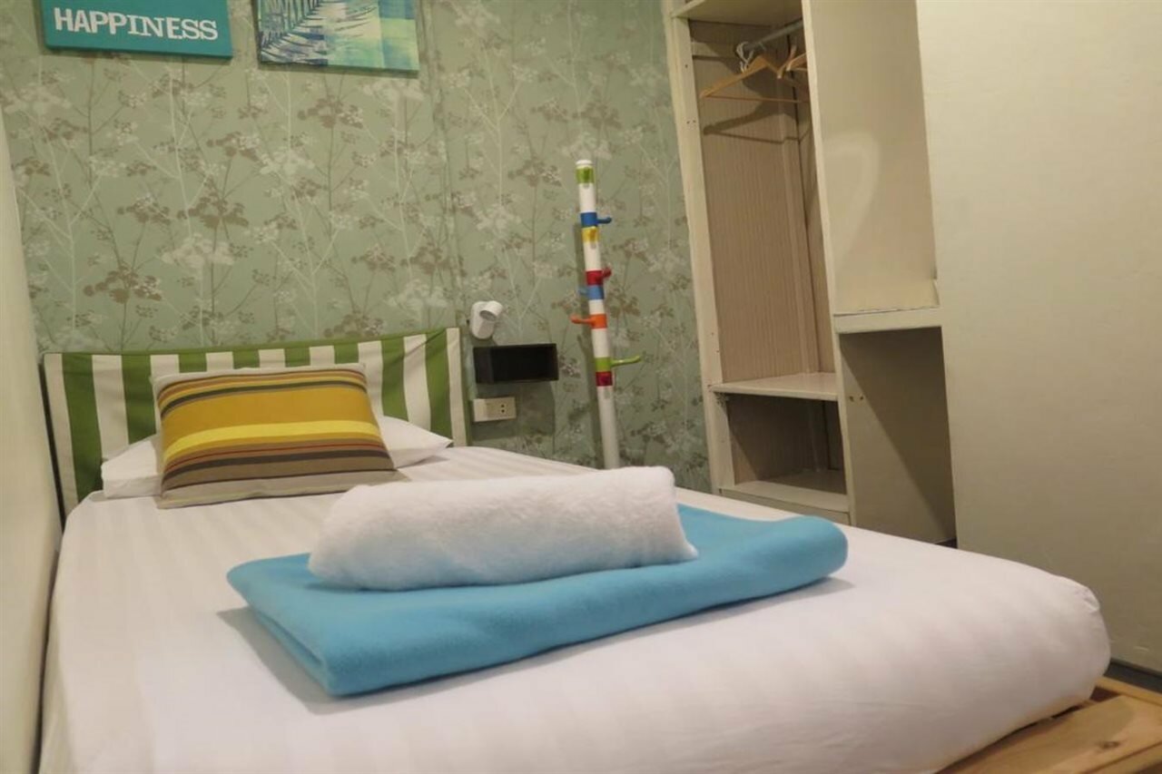 Фото I-Sleep Silom Hostel