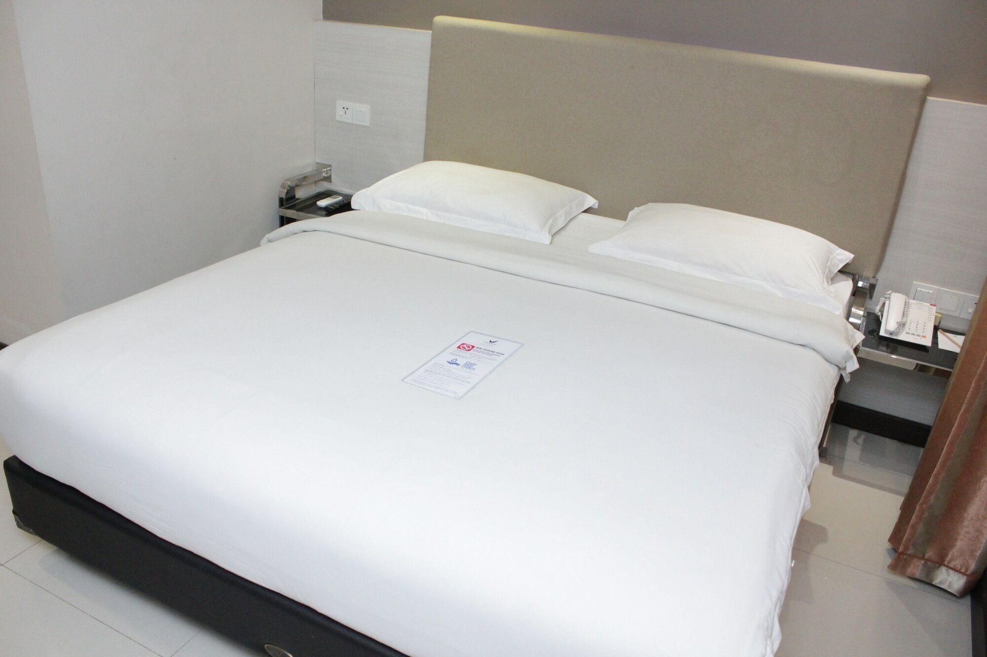 Фото Verse Lite Hotel Pembangunan