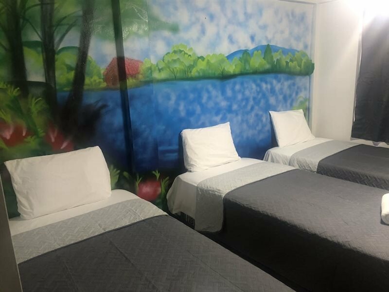 Фото отеля 2