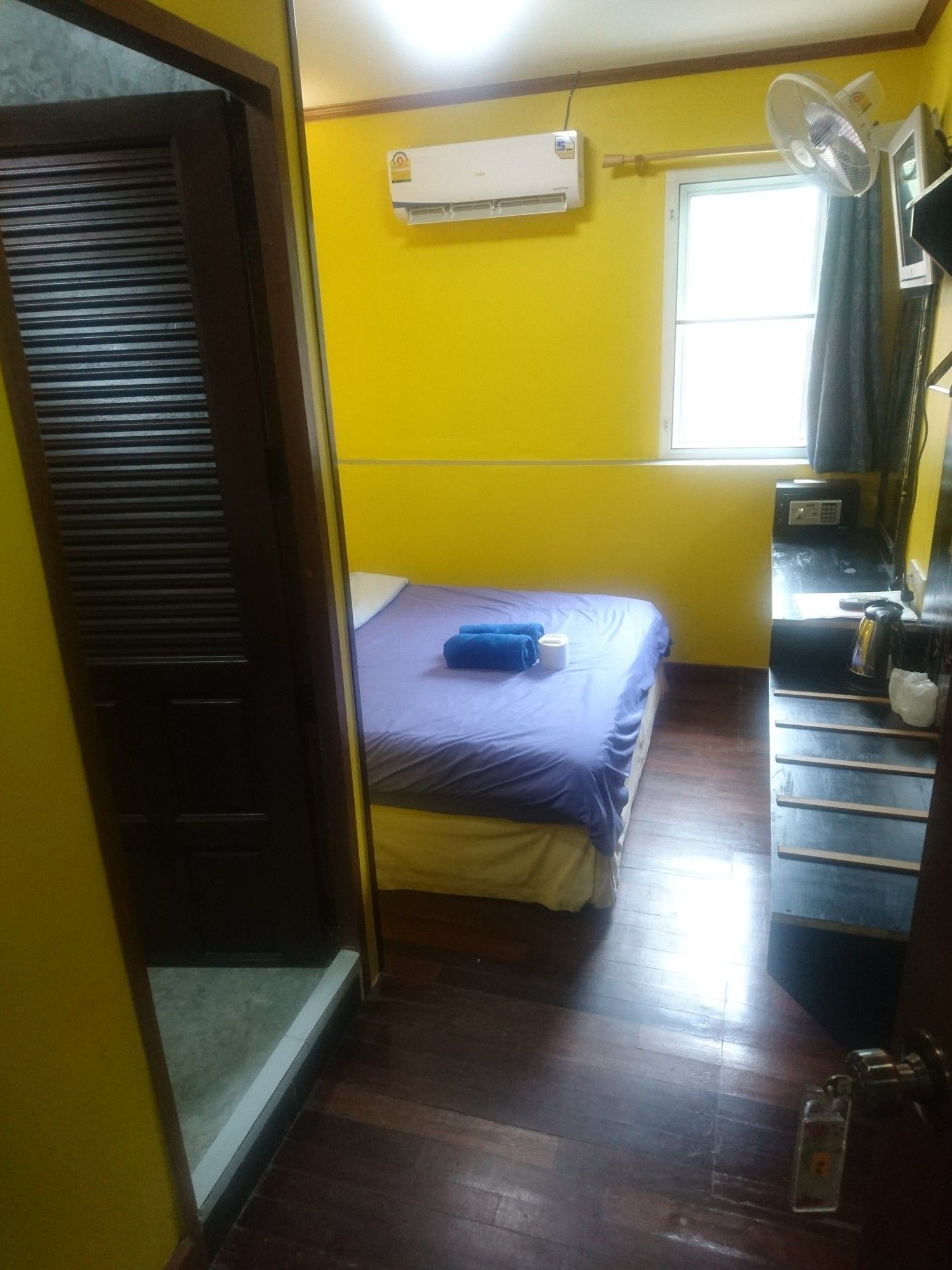 Фото Central Guesthouse