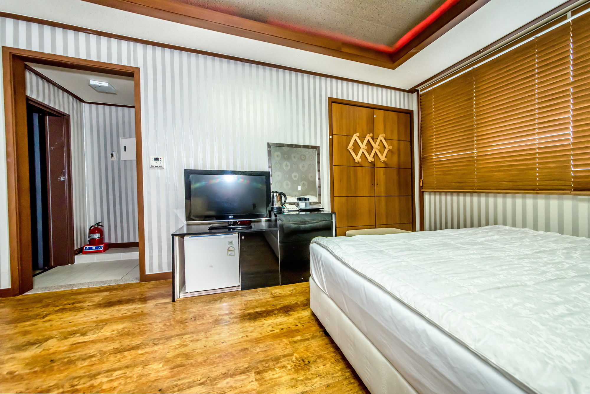 Фото Jeju International Hotel