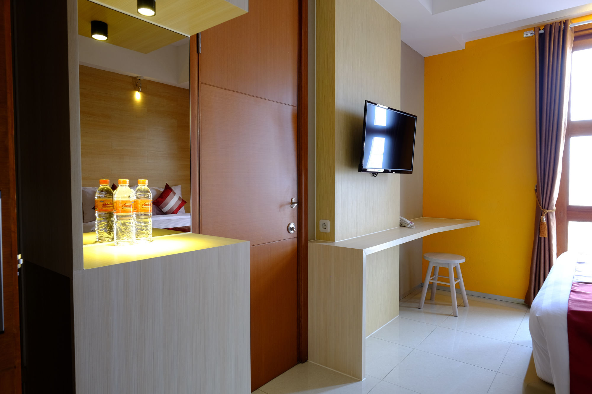 Фото Tibera Hotel Cibeunying