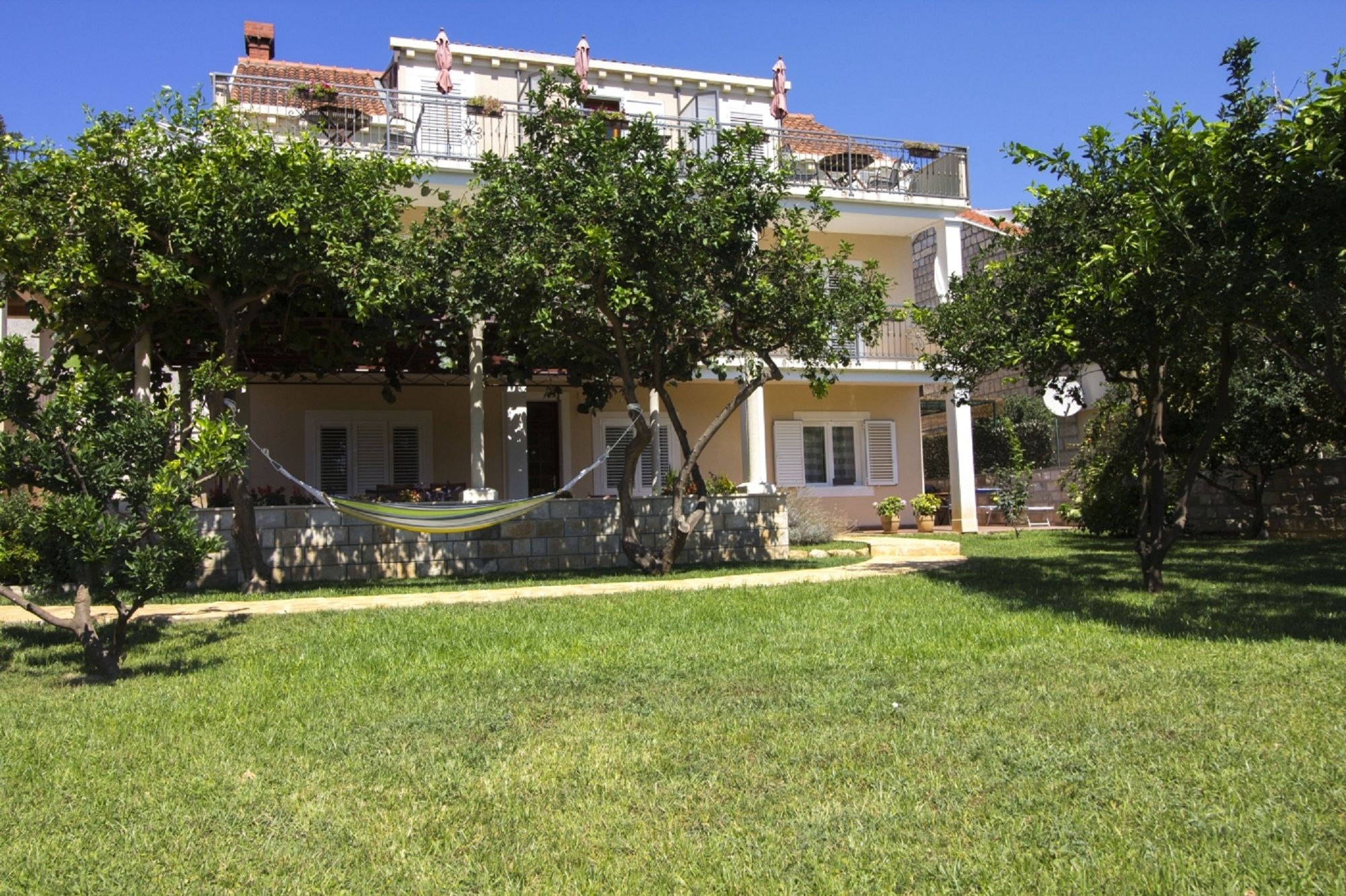 Фото Green Park Apartments