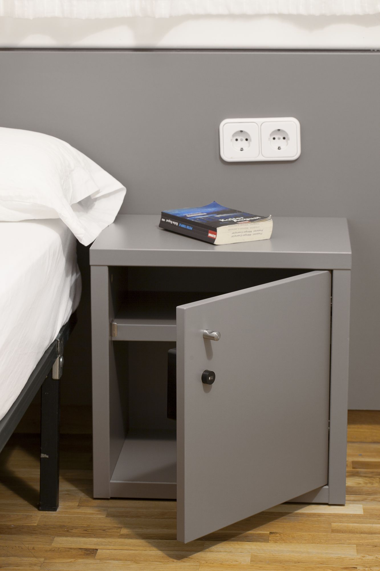 Фото Sant Jordi Hostels Sagrada Familia