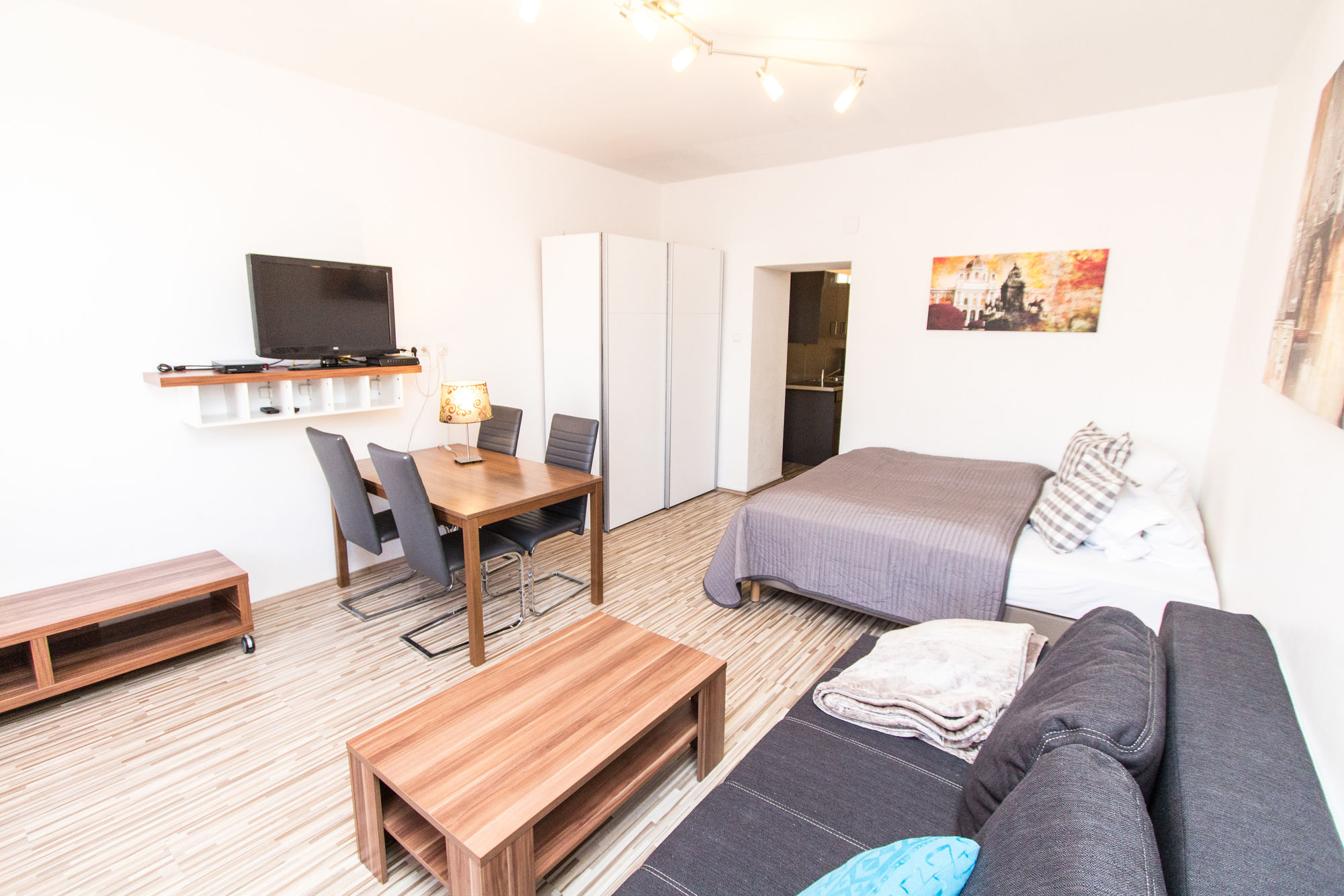 Фото CheckVienna - Apartment Meiselstrasse