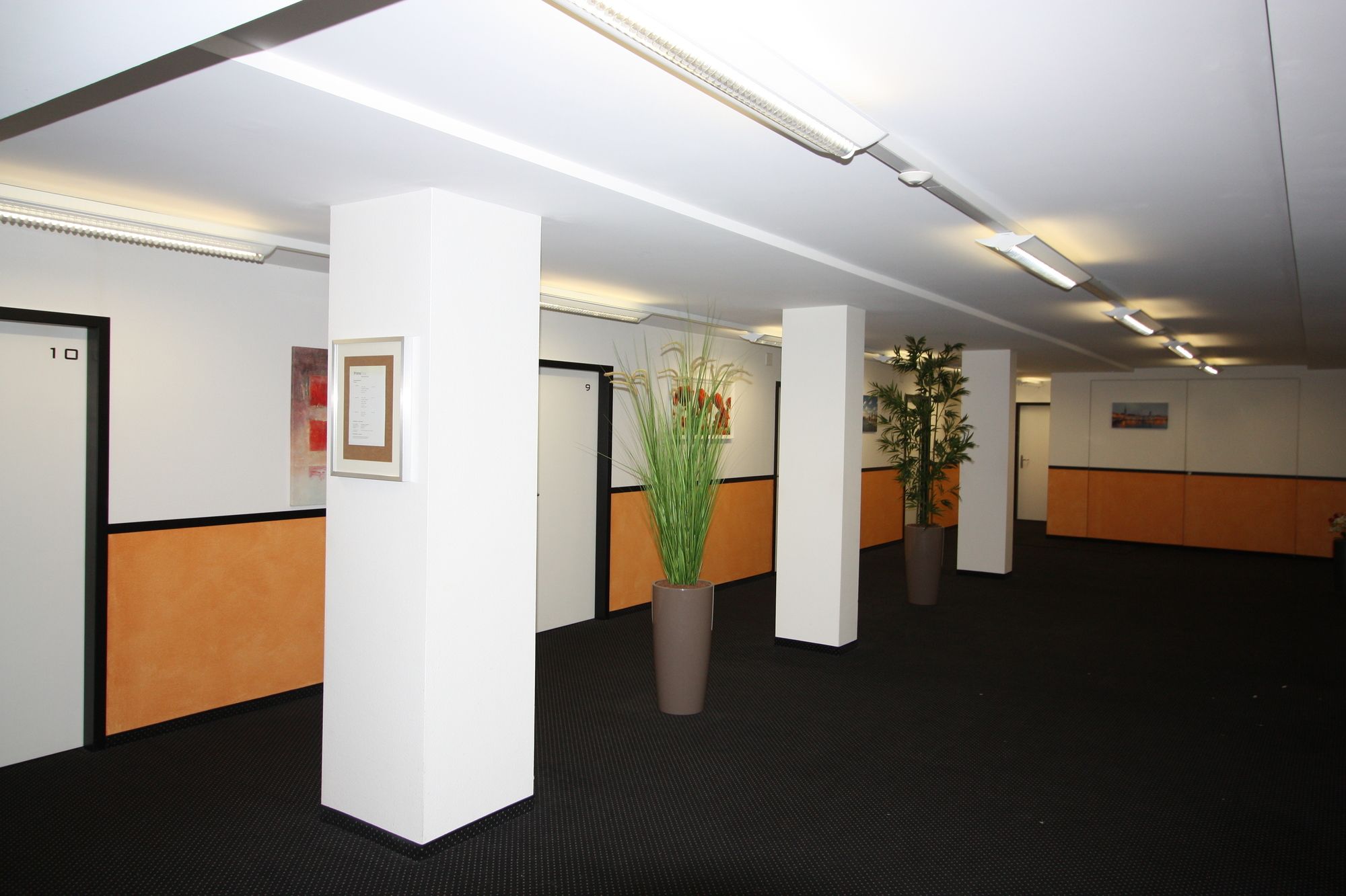 Фото Primestay Self Check-in Hotel Altstetten