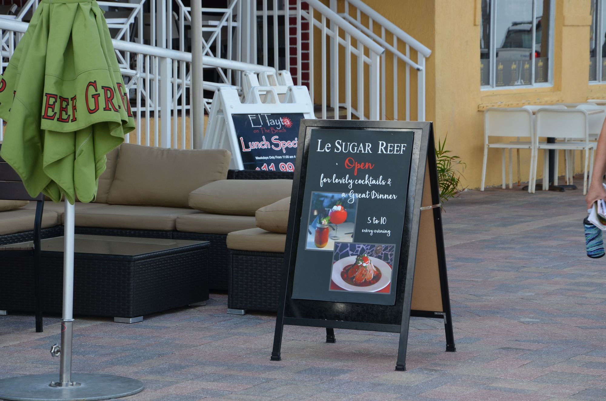 Фото Hollywood Beach Resort- Beautiful Large Studio