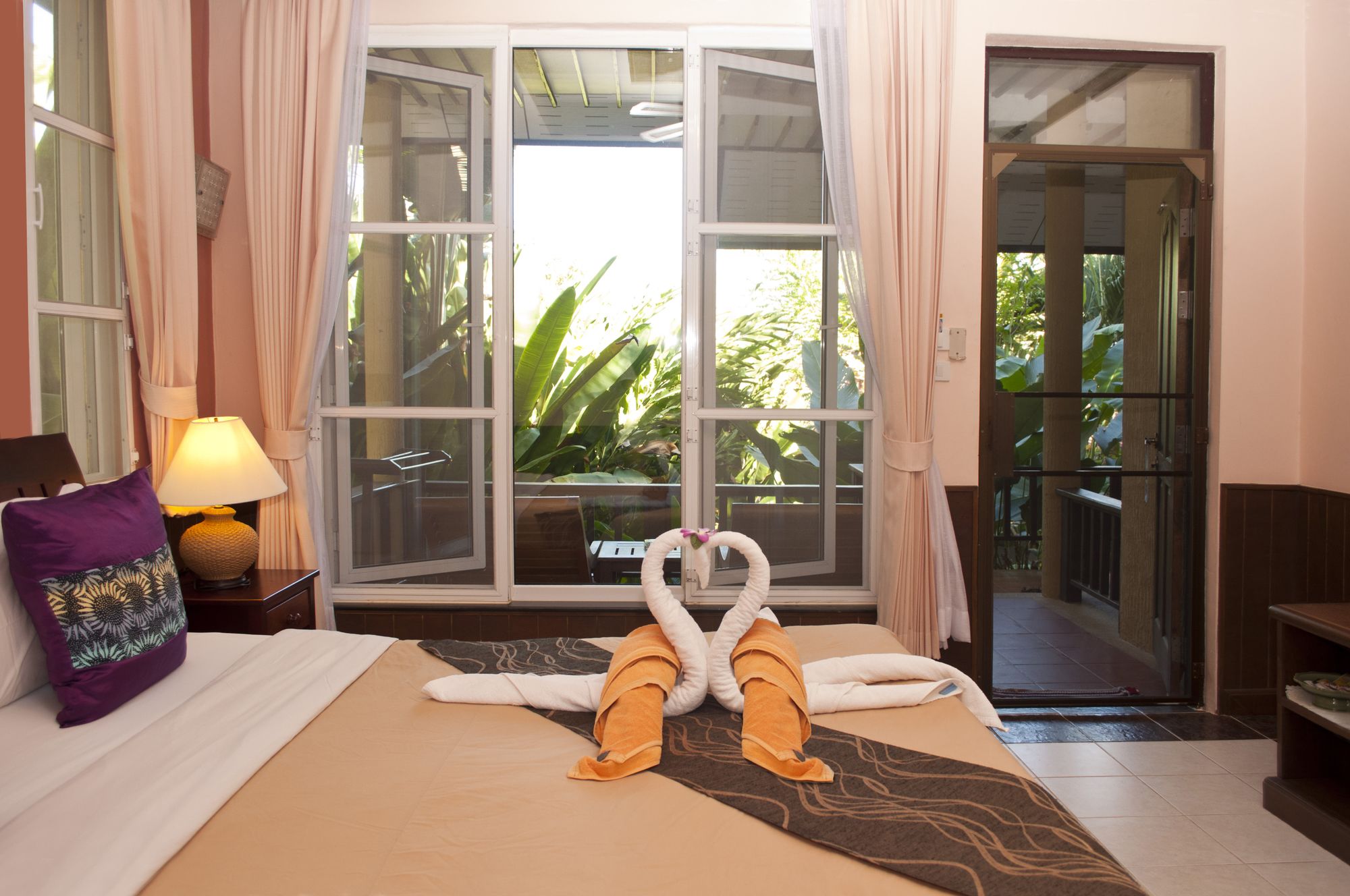 Фото Samed Villa Resort