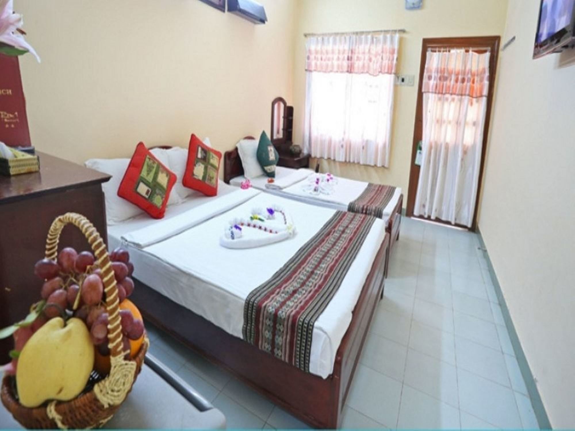 Фото Hon Rom Central Beach Resort