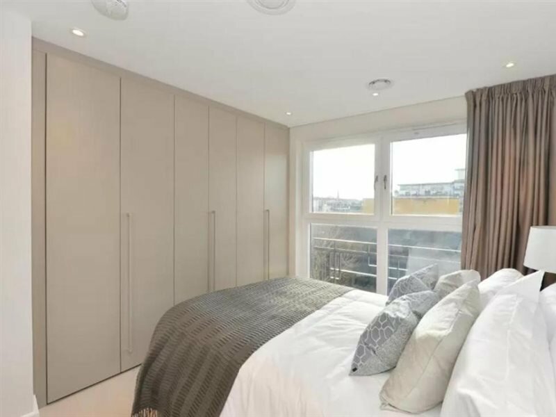 Фото Vauxhall Bridge Road by Q Apartments