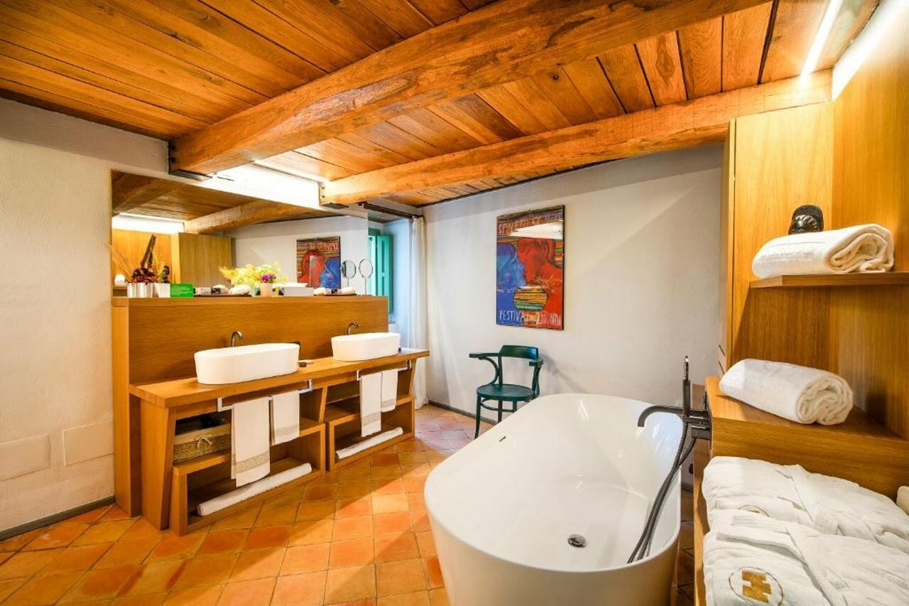 Фото Castello di Postignano Relais