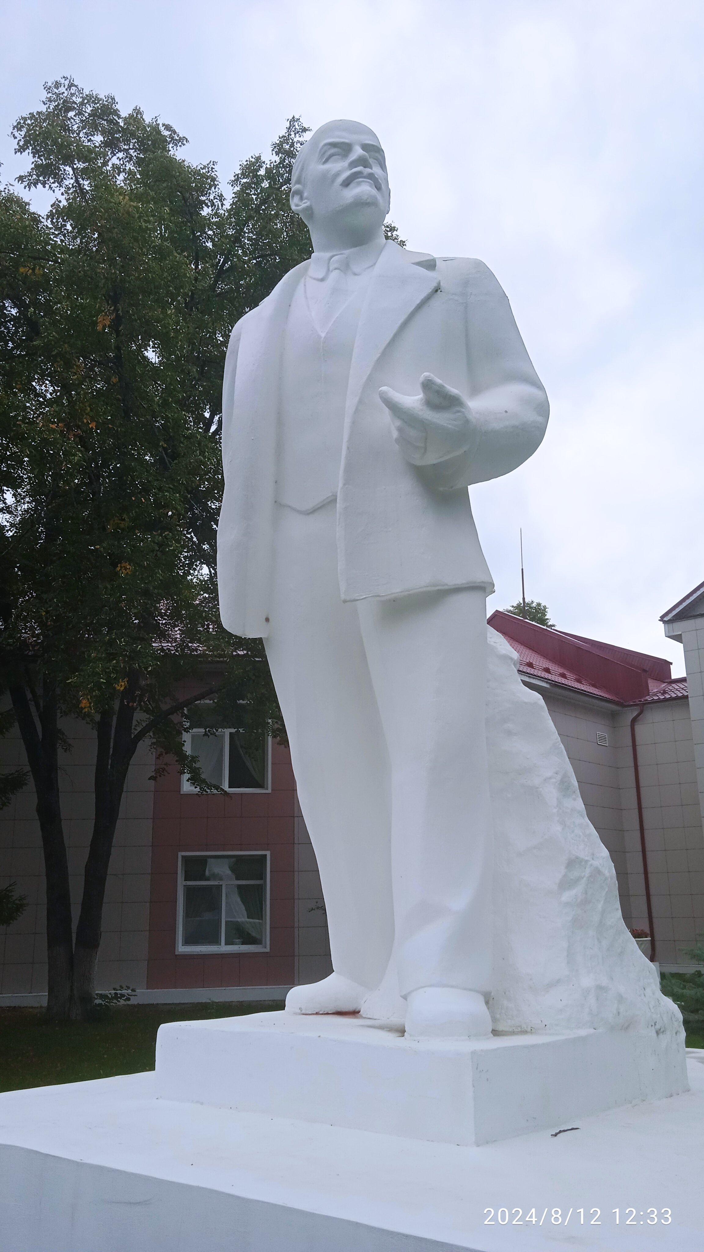 Фото Белый камень