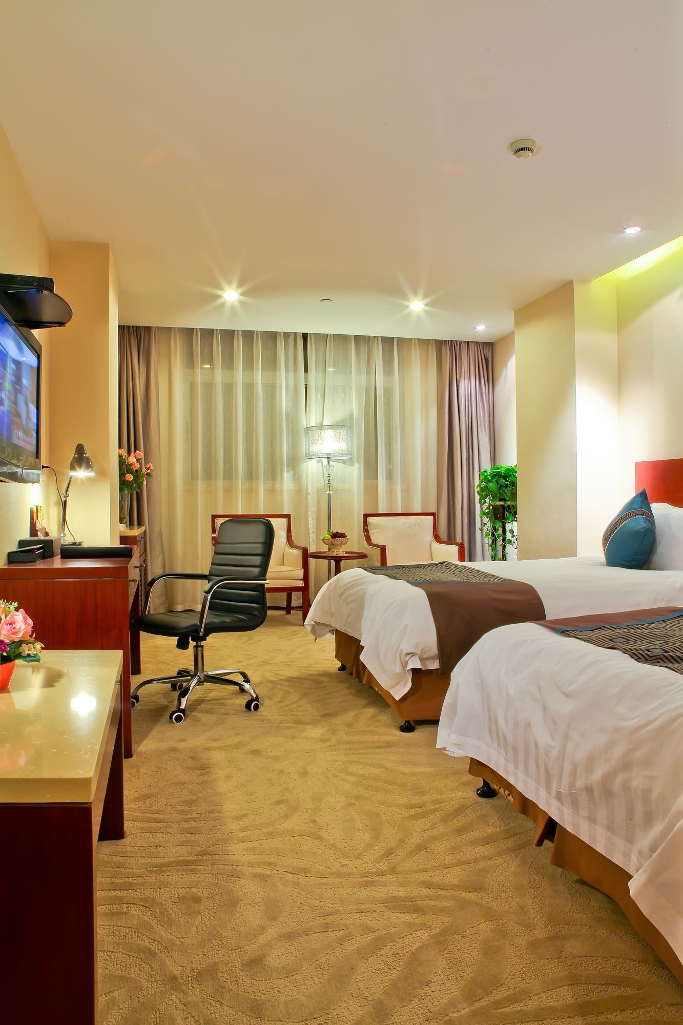 Фото Landison Plaza International Hotel Zhenjiang