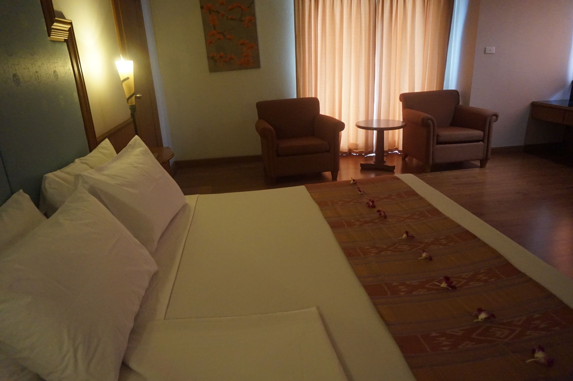Фото Ban Chiang Hotel