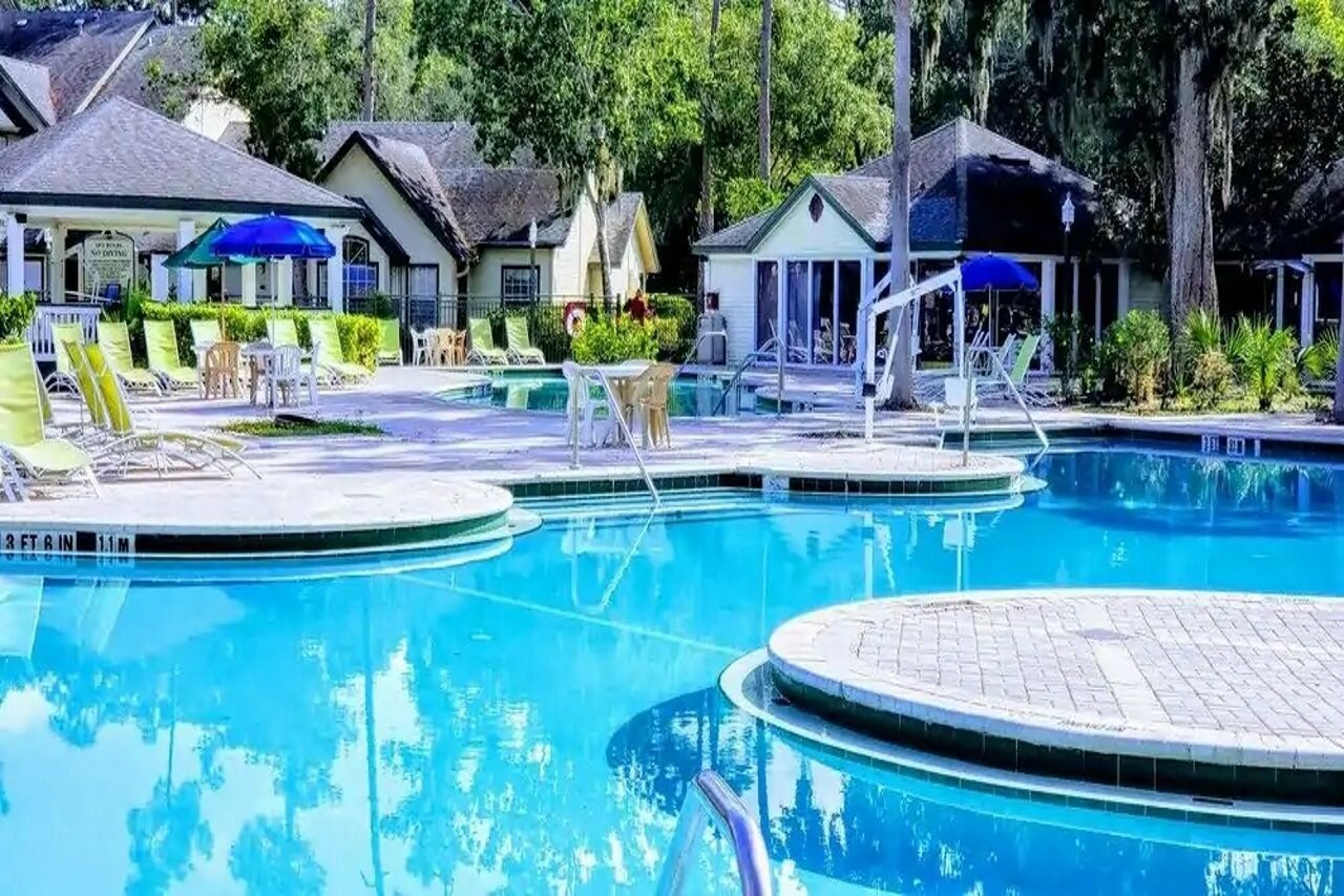 Фото Oak Plantation Resort