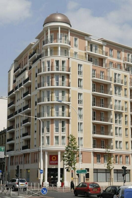 Гостиница Aparthotel Adagio Paris Montrouge в Монруже