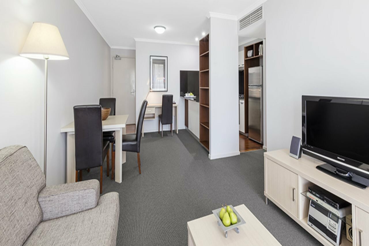 Фото Oaks Brisbane Lexicon Suites