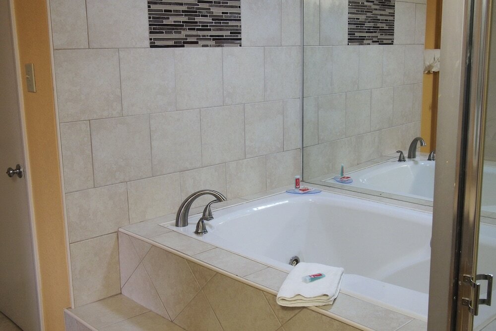 Фото Econo Lodge at Military Circle