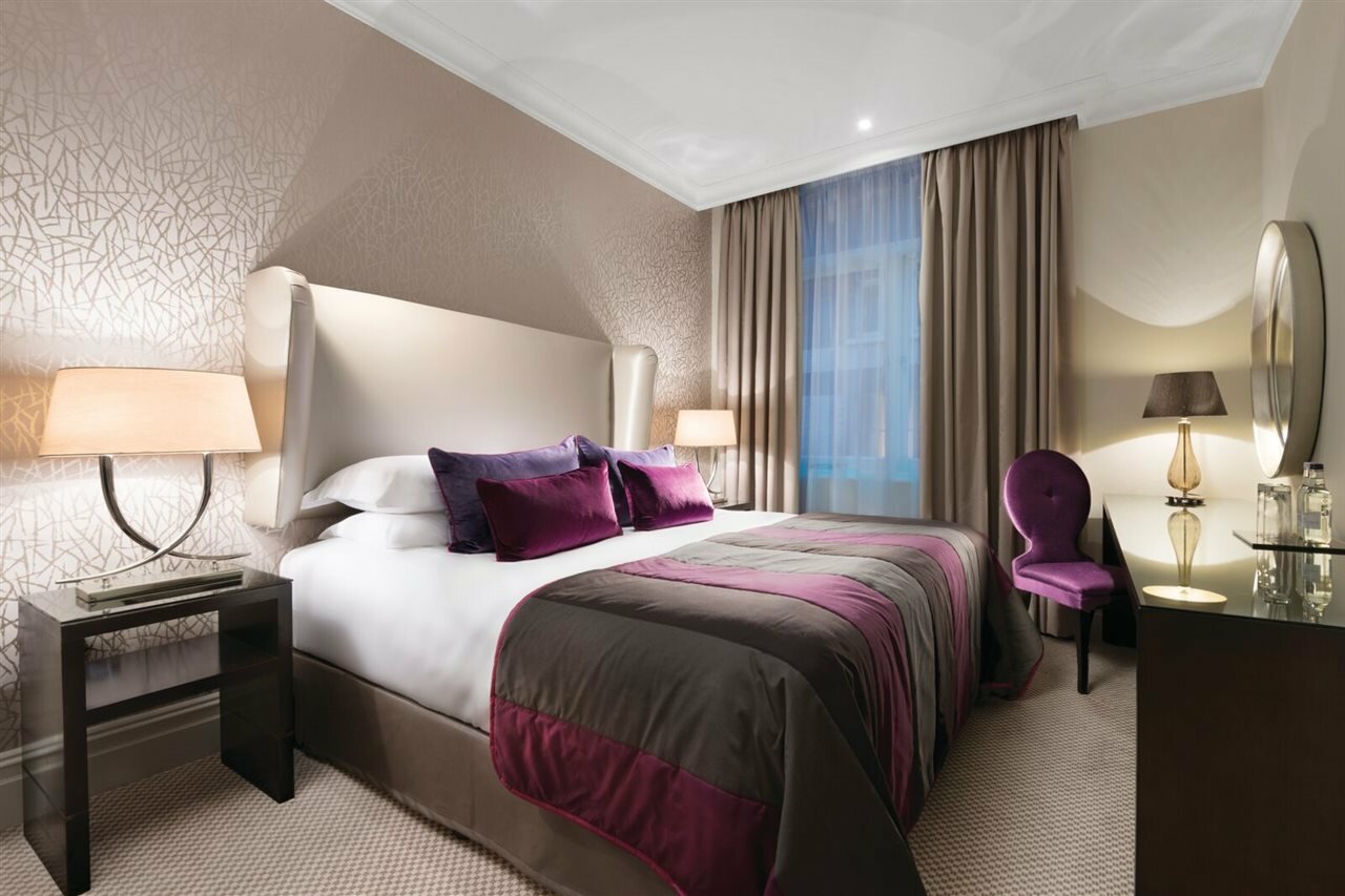 Фото Taj 51 Buckingham Gate, Suites and Residences