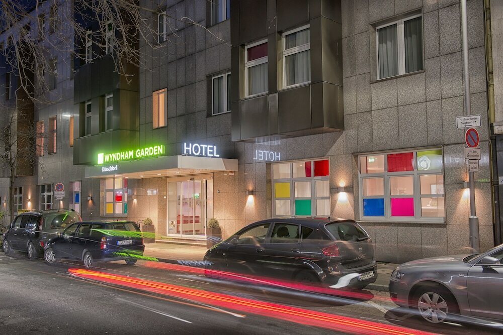 Фото Wyndham Garden Düsseldorf City Centre Königsallee
