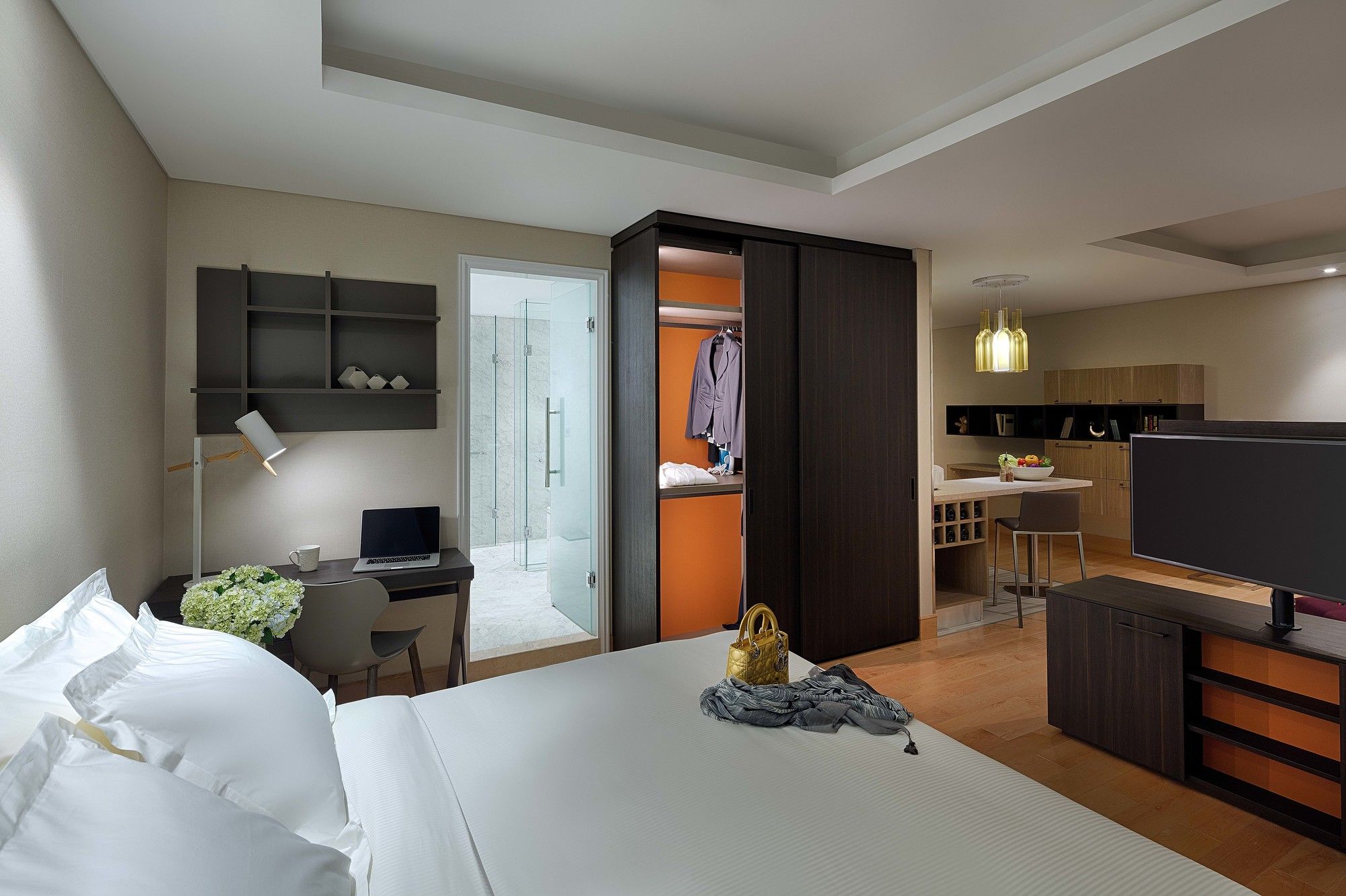 Фото Sherwood Suites