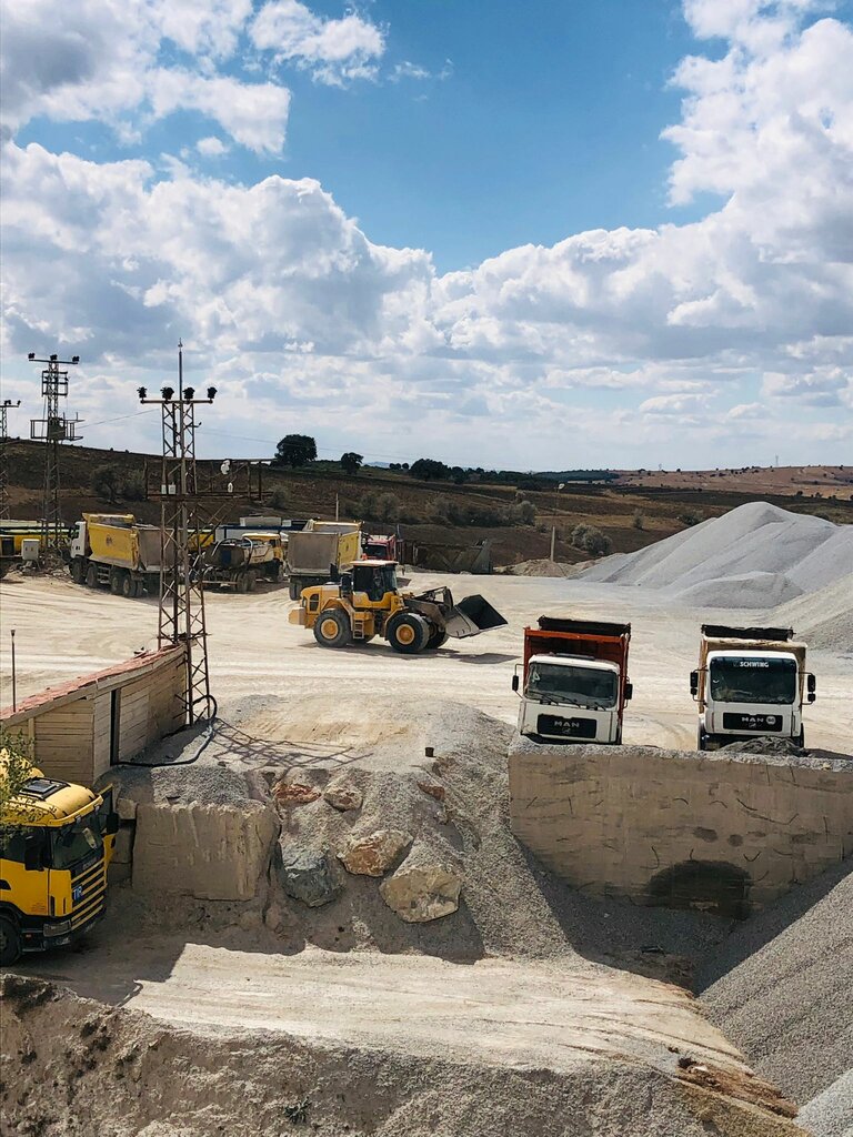 Natural resource extraction Astas Mining, Defne, photo