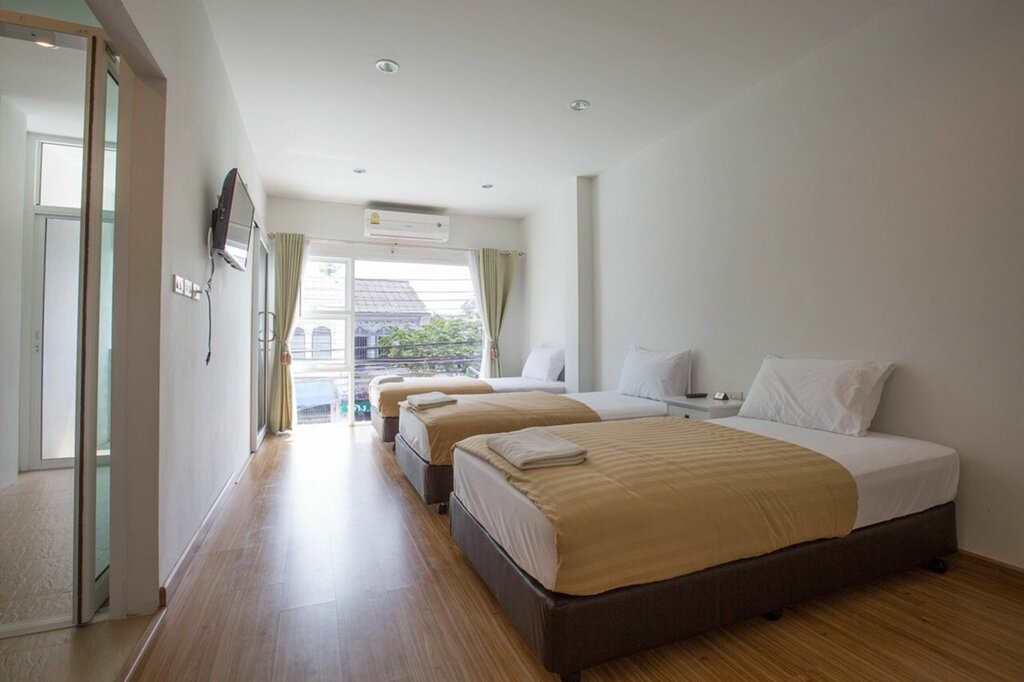 Hotel 217hkt, Phuket, photo