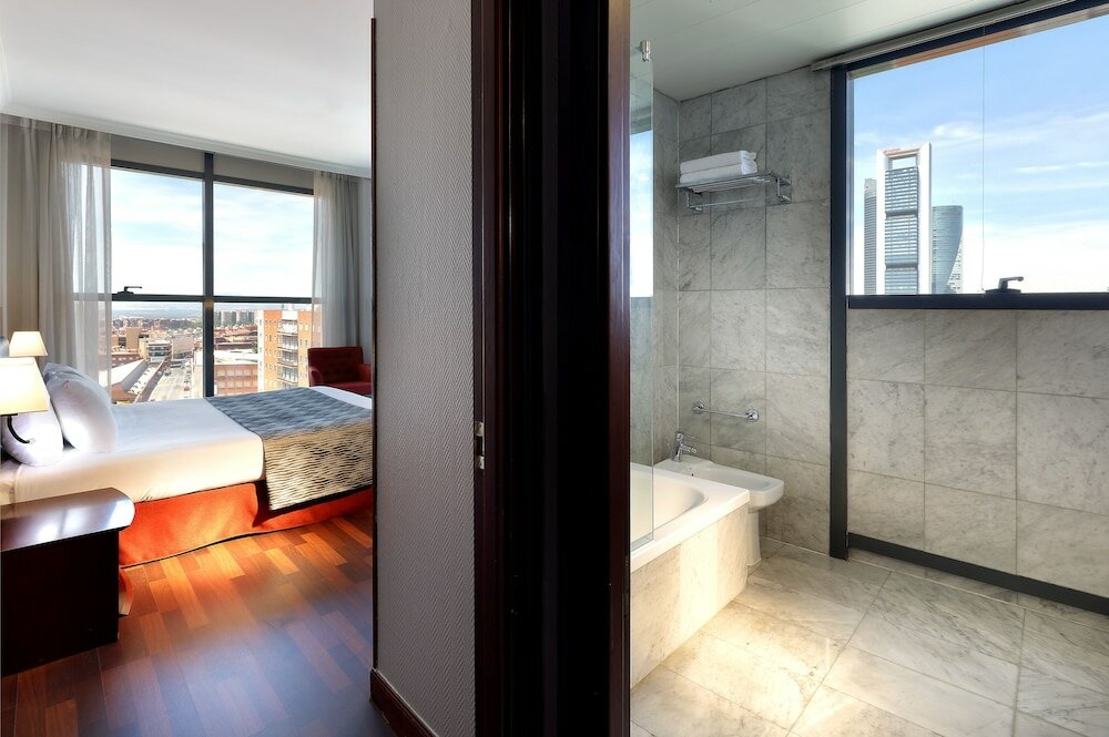 Фото Crisol Vía Castellana