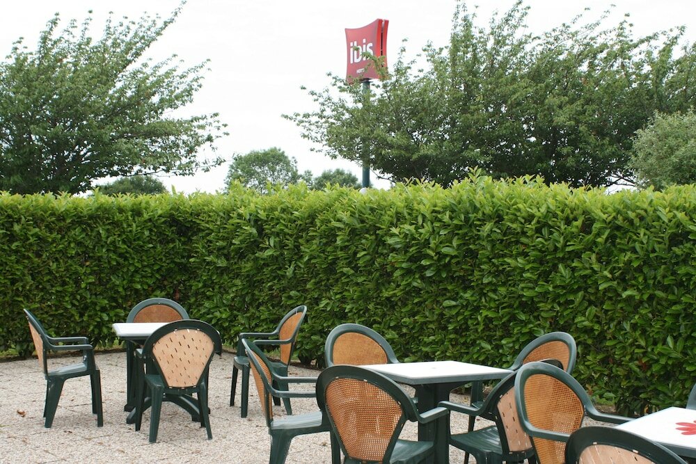 Фото Ibis Saint-Lô La Chevalerie