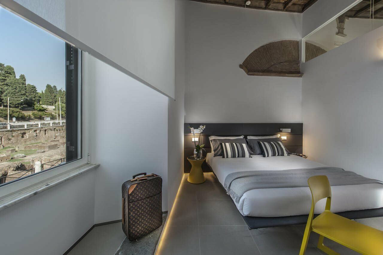 Фото First Floor