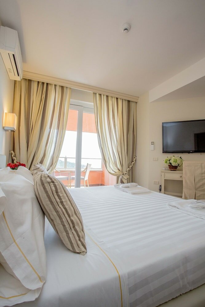 Фото 148068460817