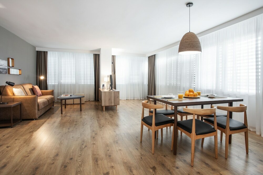 Фото Pierre & Vacances Apartamentos Edificio Eurobuilding 2