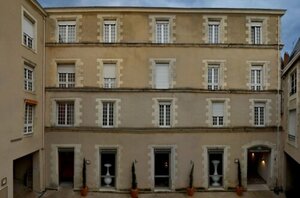 Гостиница Best Western Poitiers Centre Le Grand Hotel в Пуатье