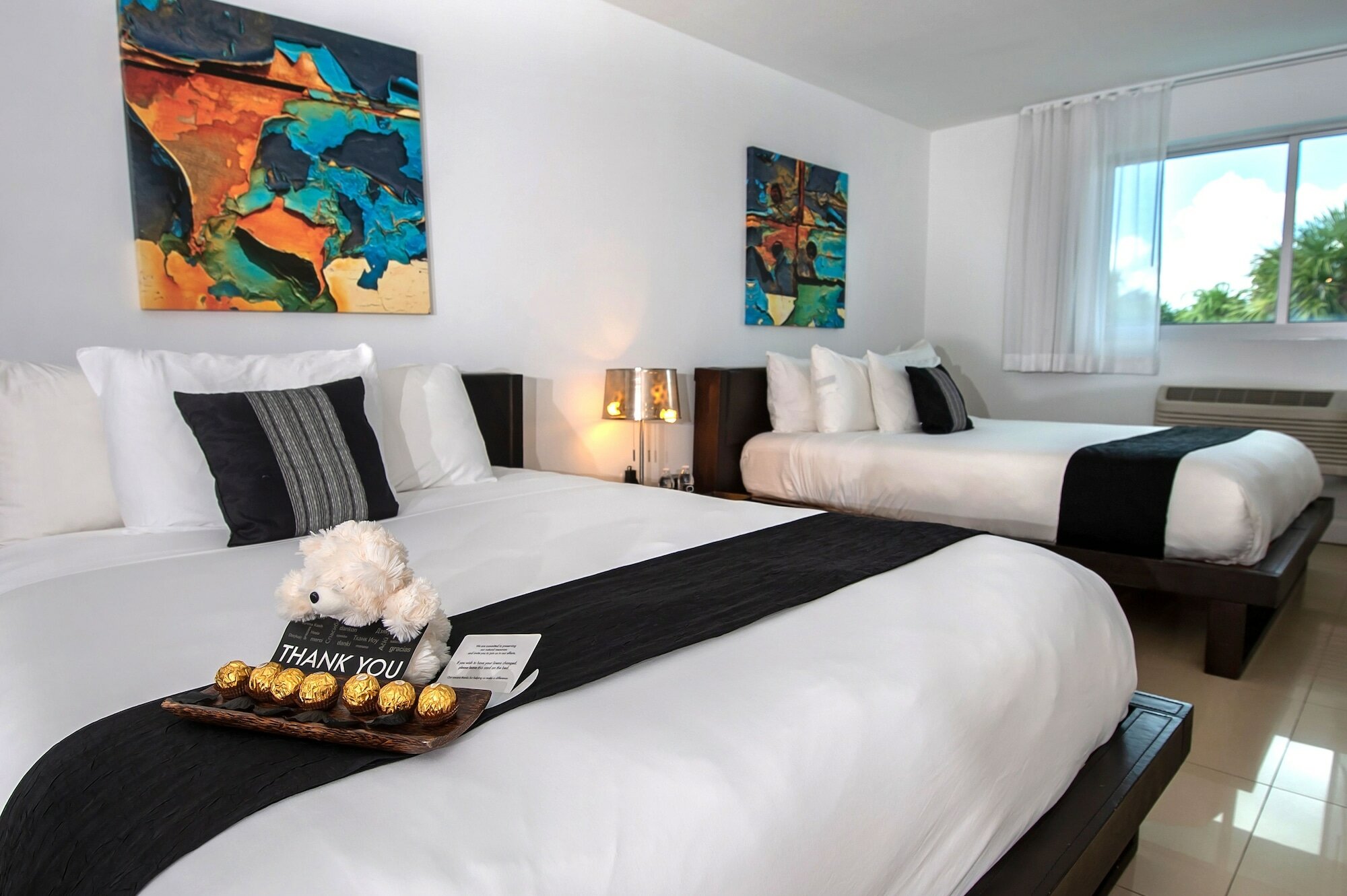 Фото Beach Haus Bal Harbour