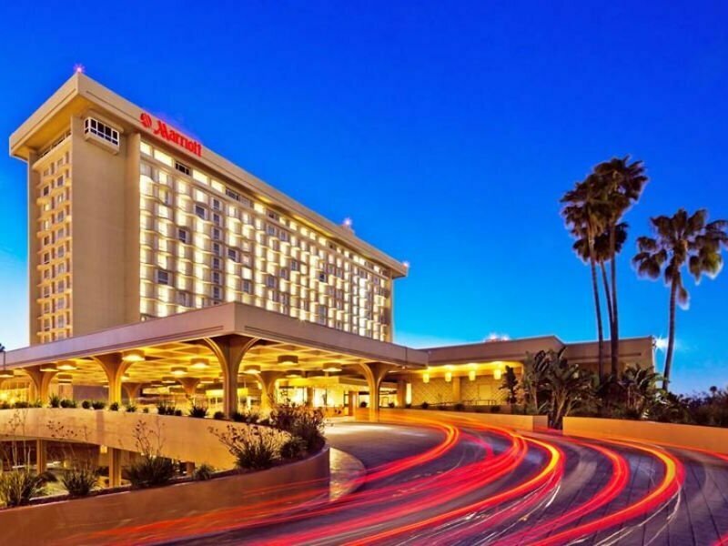 Гостиница Los Angeles Airport Marriott в Лос-Анджелесе