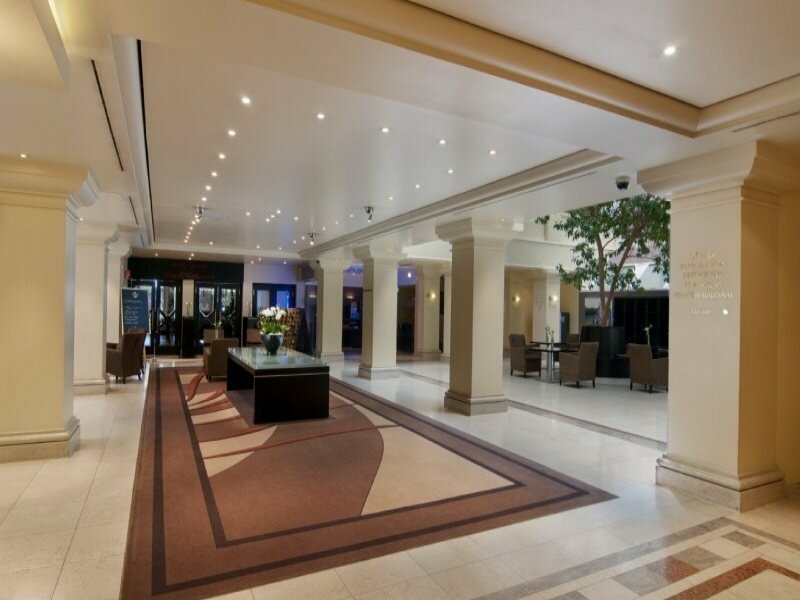 Фото Crowne Plaza City Alster