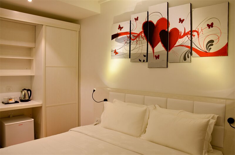 Фото Pine Garden Hotel