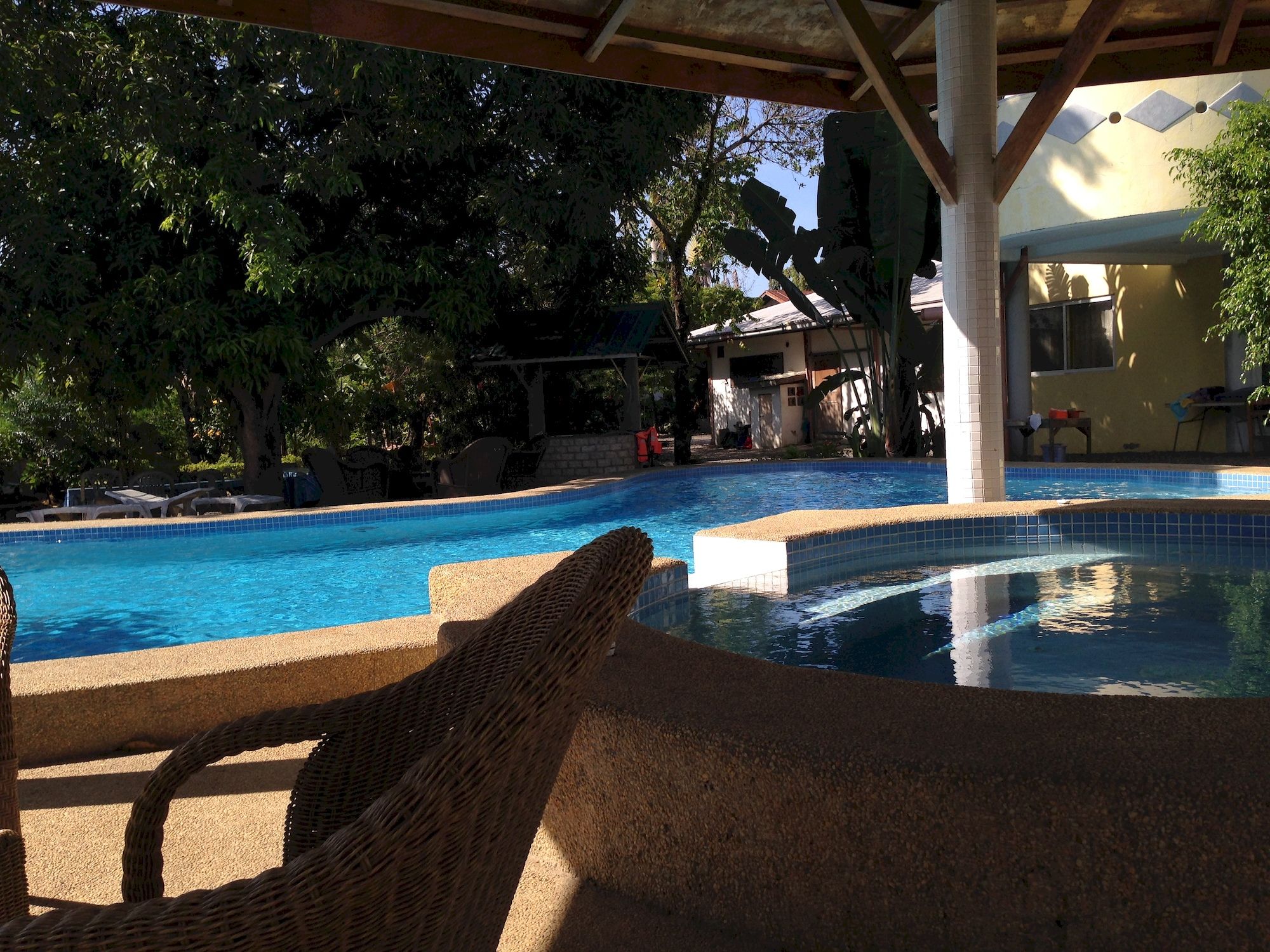 Фото Lapu Lapu Cottages and Restaurant