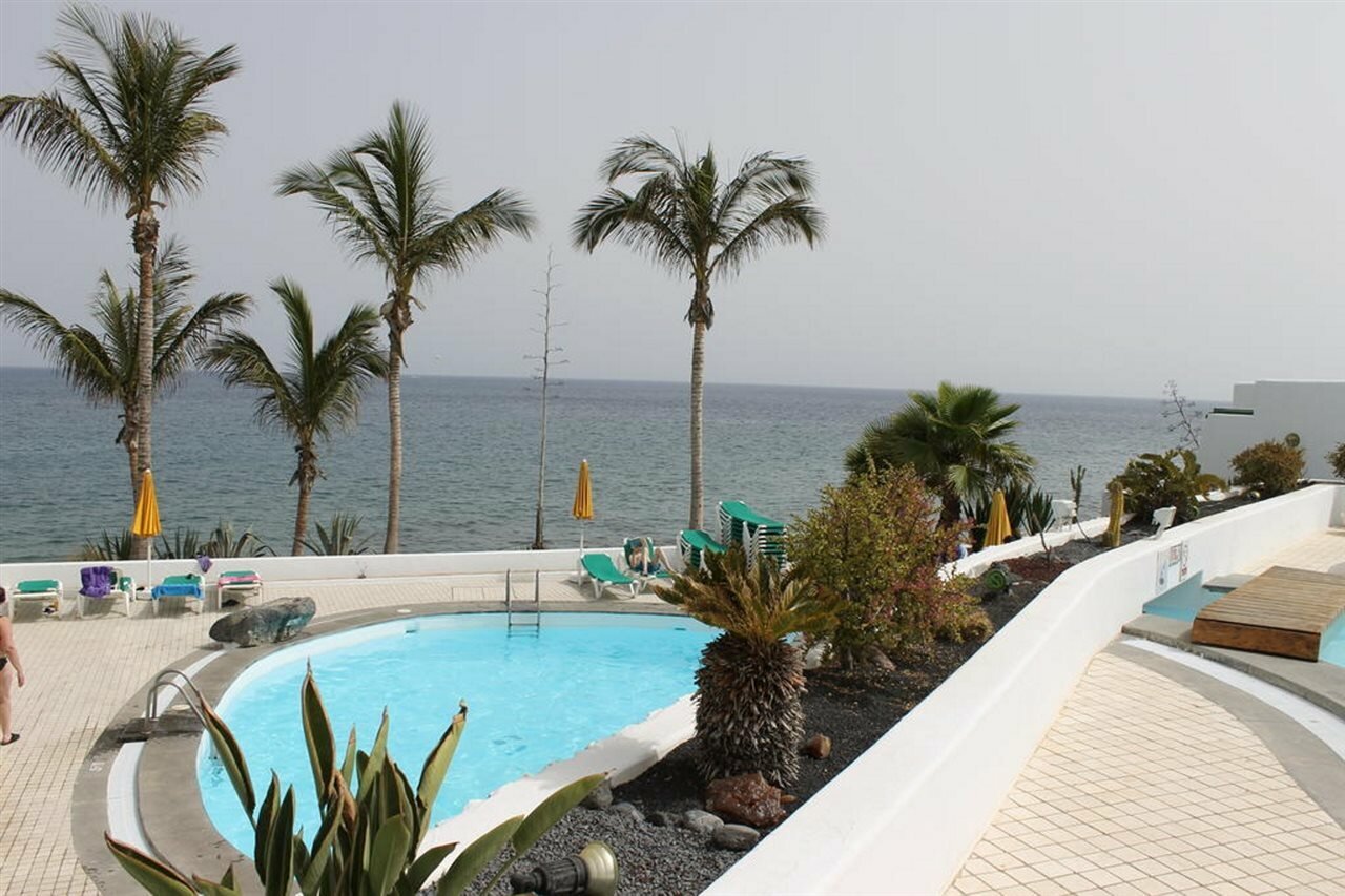 Фото Apartamentos Velazquez